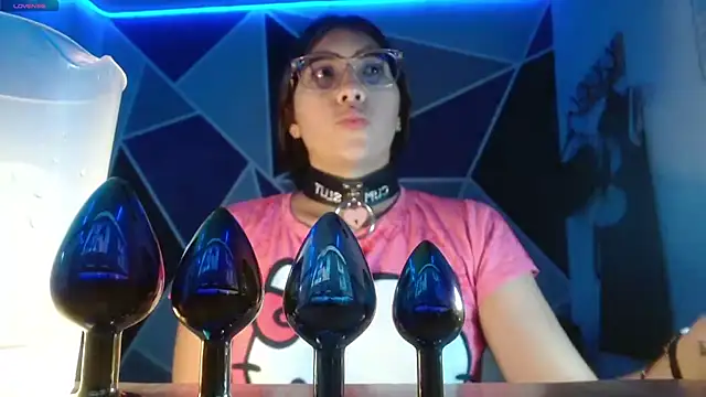 Snapshot of DaMikaela_ chatting on 09-12-25, 06:41 DaMikaela online show from 09-12-25, 06:41