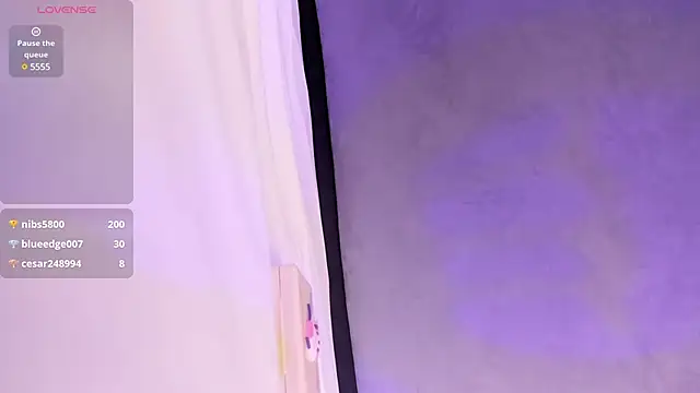 Snapshot of Ania_jones chatting on 03-14-25, 02:53 Ania jones online show from 03-14-25, 02:53