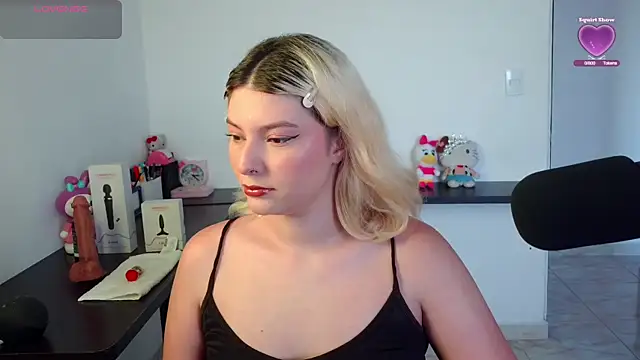 Snapshot of Ania_jones chatting on 07-24-26, 10:52 Ania jones online show from 07-24-26, 10:52