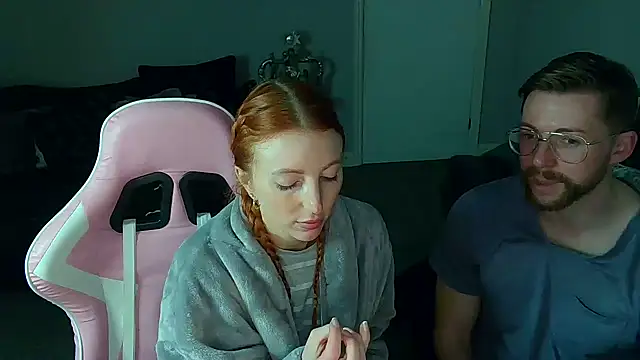 Snapshot of Red_firesquirt chatting on 02-20-25, 09:20 Red firesquirt online show from 02-20-25, 09:20