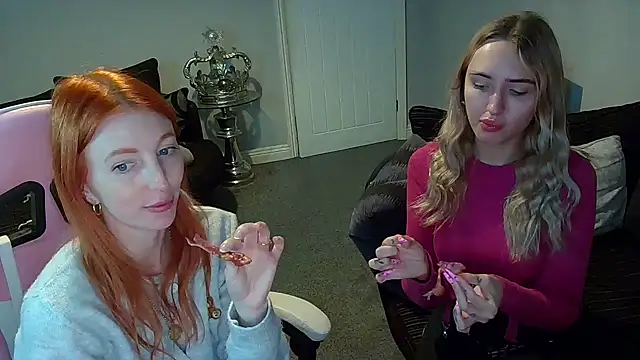 Snapshot of Red_firesquirt chatting on 02-24-25, 10:03 Red firesquirt online show from 02-24-25, 10:03