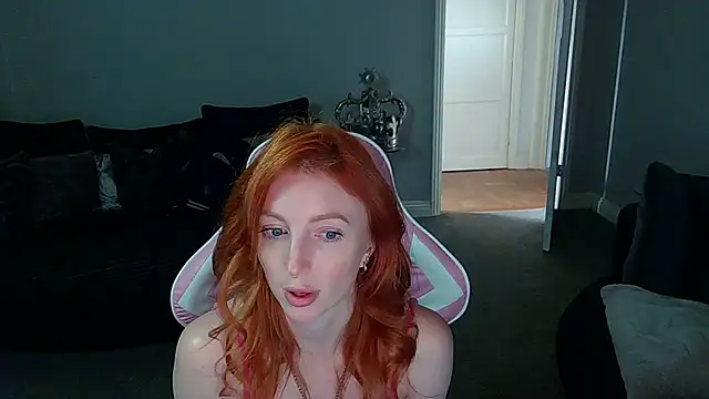 Snapshot of Red_firesquirt chatting on 03-13-25, 03:28 Red firesquirt online show from 03-13-25, 03:28