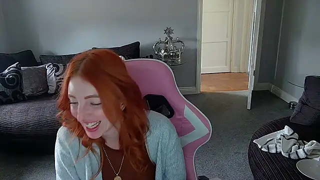 Snapshot of Red_firesquirt chatting on 03-21-25, 02:29 Red firesquirt online show from 03-21-25, 02:29