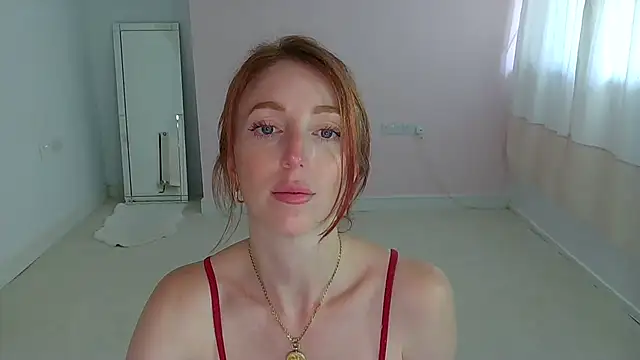 Red firesquirt online show from 06-17-26, 02:07