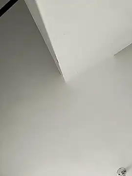 Yelly online show from 02-11-26, 06:13