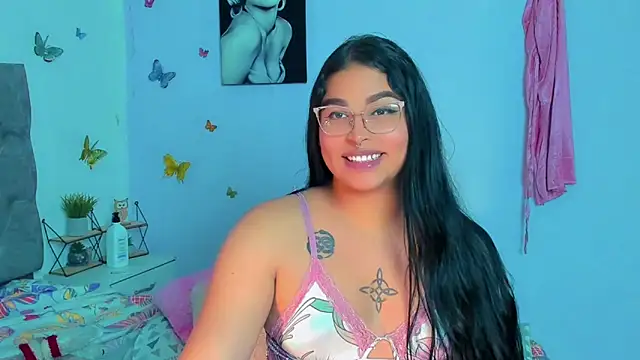 Snapshot of mabellfox chatting on 01-13-25, 07:42 mabellfox online show from 01-13-25, 07:42