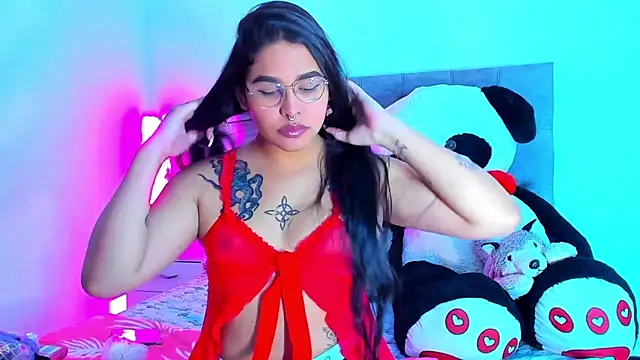 Snapshot of mabellfox chatting on 11-19-25, 01:11 mabellfox online show from 11-19-25, 01:11