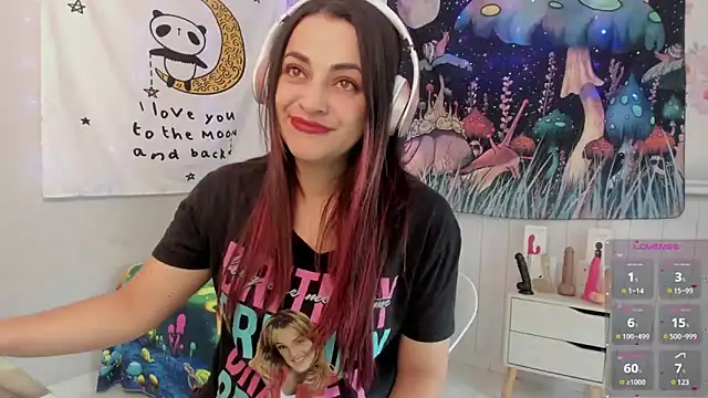 LovelyAzucena online show from 03-06-25, 02:51