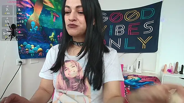 LovelyAzucena online show from 03-06-26, 02:13