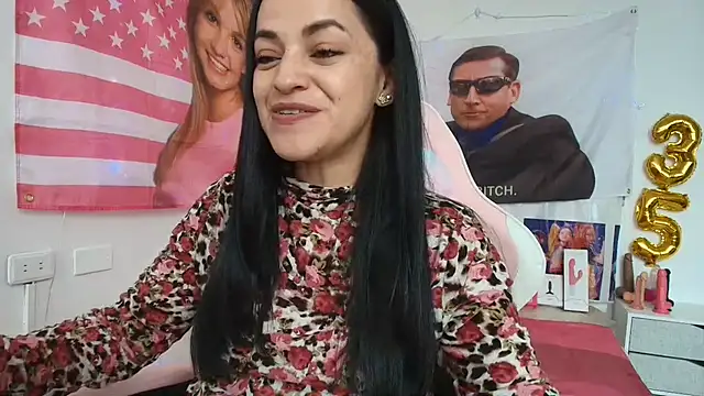 LovelyAzucena online show from 05-21-26, 03:19