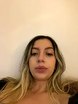 mari ana02 online show from 10-04-25, 09:57