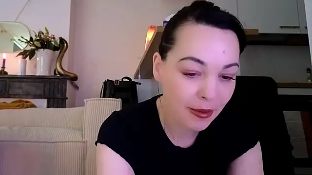 Snapshot of Lilie_romeo chatting on 01-03-25, 11:46 Lilie romeo online show from 01-03-25, 11:46