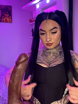 CloeeBeckam online show from 11-04-25, 06:23