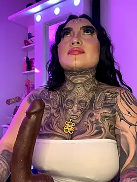 CloeeBeckam online show from 11-29-25, 07:22