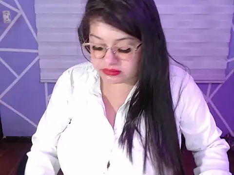 MiiaaJoness online show from 02-05-26, 05:12