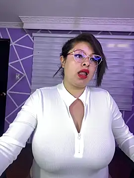 MiiaaJoness online show from 05-26-26, 03:19