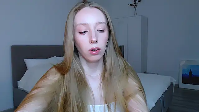 Luna insniity online show from 01-15-25, 08:05