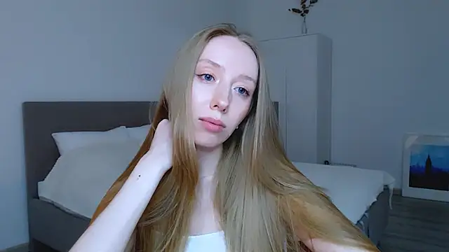 Luna insniity online show from 01-15-25, 11:08