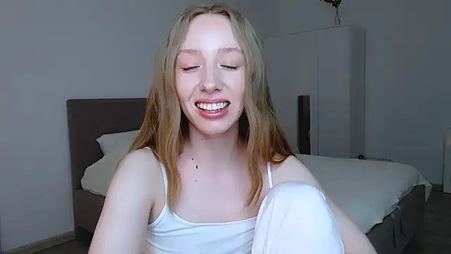 Luna insniity online show from 03-20-25, 06:42