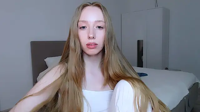 Luna insniity online show from 03-21-25, 01:02