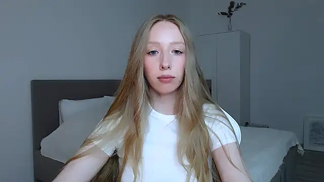 Luna insniity online show from 10-11-25, 07:23