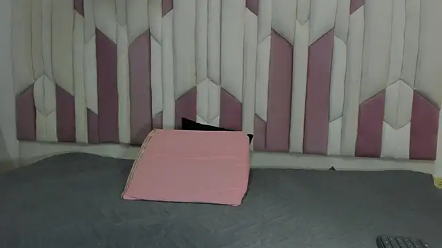 Snapshot of lucyy_gray chatting on 02-24-25, 03:12 lucyy gray online show from 02-24-25, 03:12