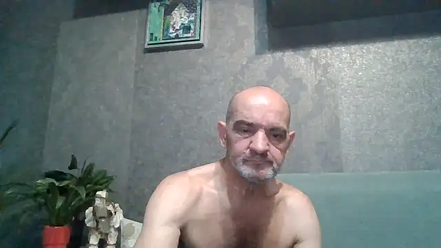 Snapshot of skorpibg65 chatting on 06-14-26, 03:58 skorpibg65 online show from 06-14-26, 03:58