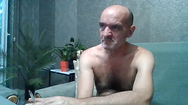 Snapshot of skorpibg65 chatting on 07-10-26, 05:04 skorpibg65 online show from 07-10-26, 05:04