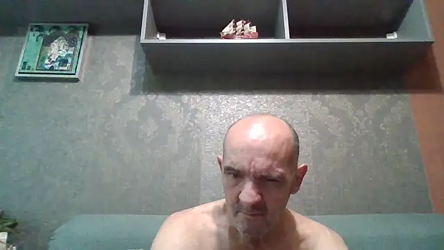 Snapshot of skorpibg65 chatting on 07-12-26, 08:38 skorpibg65 online show from 07-12-26, 08:38