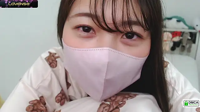 Snapshot of SUZU_ chatting on 02-08-25, 08:42 SUZU online show from 02-08-25, 08:42