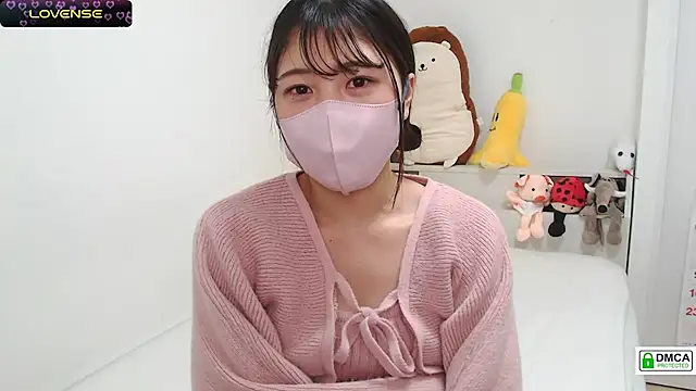 Snapshot of SUZU_ chatting on 02-19-25, 11:46 SUZU online show from 02-19-25, 11:46