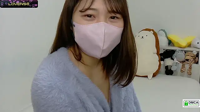 Snapshot of SUZU_ chatting on 03-05-25, 11:49 SUZU online show from 03-05-25, 11:49