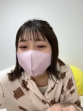 Snapshot of SUZU_ chatting on 03-09-25, 12:42 SUZU online show from 03-09-25, 12:42