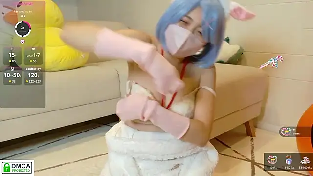 Snapshot of SUZU_ chatting on 10-04-25, 12:14 SUZU online show from 10-04-25, 12:14