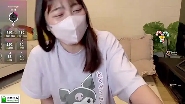 Snapshot of SUZU_ chatting on 06-15-26, 02:08 SUZU online show from 06-15-26, 02:08