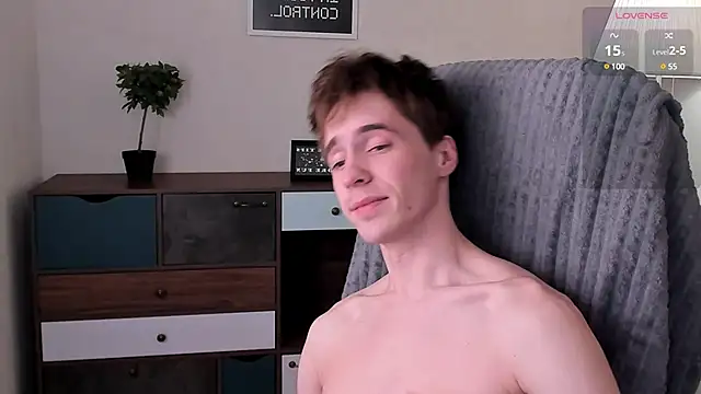 Snapshot of _tokyo_ghoul chatting on 01-10-25, 02:13 tokyo ghoul online show from 01-10-25, 02:13