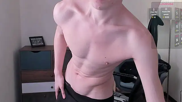 Snapshot of _tokyo_ghoul chatting on 03-13-25, 01:18 tokyo ghoul online show from 03-13-25, 01:18