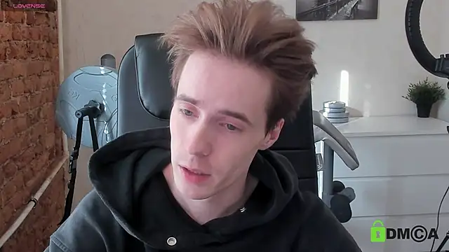 Snapshot of _tokyo_ghoul chatting on 10-19-25, 10:16 tokyo ghoul online show from 10-19-25, 10:16