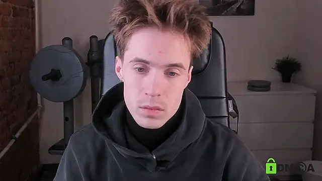 Snapshot of _tokyo_ghoul chatting on 11-23-25, 10:15 tokyo ghoul online show from 11-23-25, 10:15