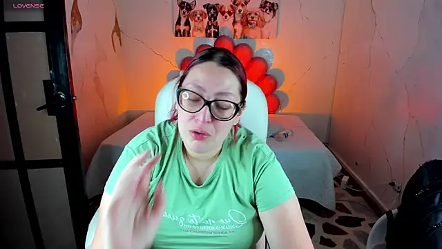 NiickyJones online show from 12-15-25, 10:36