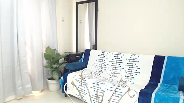 AmbarSofhia online show from 01-14-25, 07:43