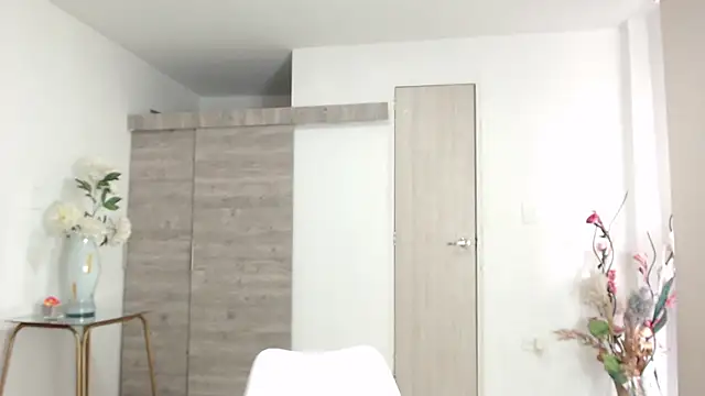 AmbarSofhia online show from 09-25-25, 10:02