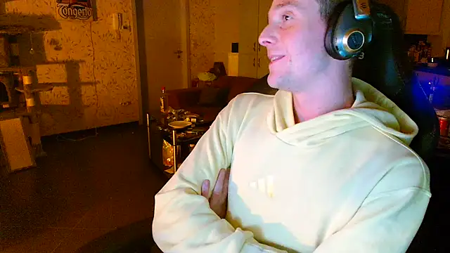 Str8boyy online show from 12-26-24, 03:06