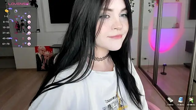 Snapshot of SelenaCute chatting on 12-12-24, 04:59 SelenaCute online show from 12-12-24, 04:59