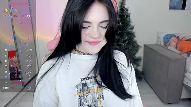 Snapshot of SelenaCute chatting on 12-30-24, 05:26 SelenaCute online show from 12-30-24, 05:26