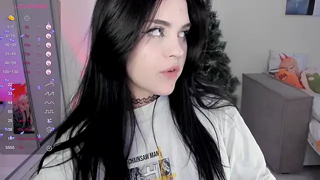 Snapshot of SelenaCute chatting on 01-02-25, 08:06 SelenaCute online show from 01-02-25, 08:06