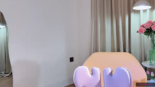 lvy-w online show from 04-11-26, 04:17