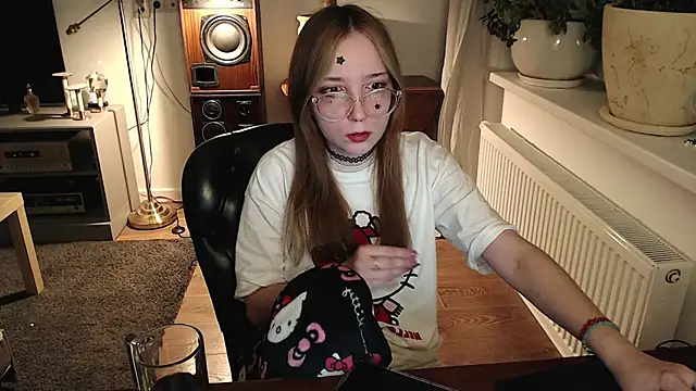 AmeliaKamishiro online show from 01-05-26, 07:39