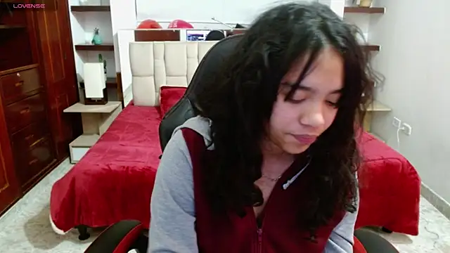 laureentt  online show from 02-27-25, 09:11