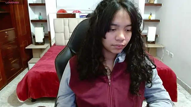 laureentt  online show from 03-01-25, 03:10